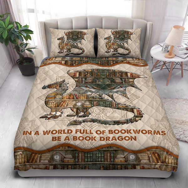 Book Dragon In A World Full Of Bookworms  Quilt Bedding Set