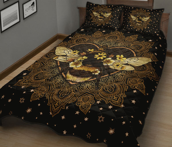 Bee Mandala Gold Art Style Quilt Bed Set - Love Quilt Bedding Set