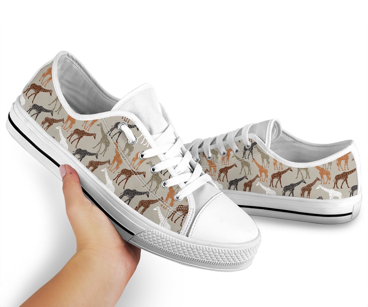 Giraffe Pattern Low Top Shoes