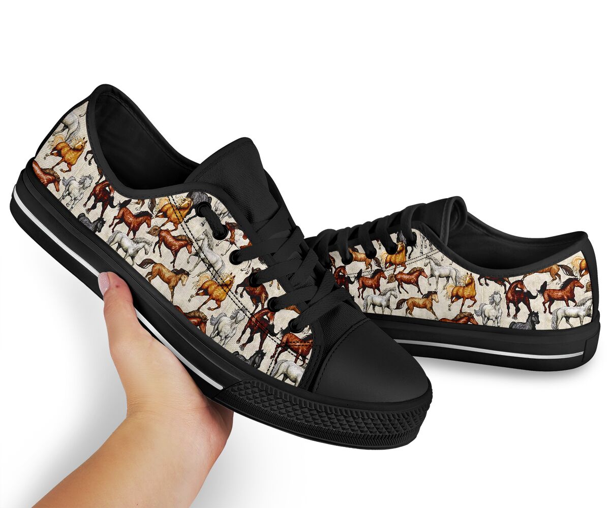 Horse Pattern Low Top  Black Shoes