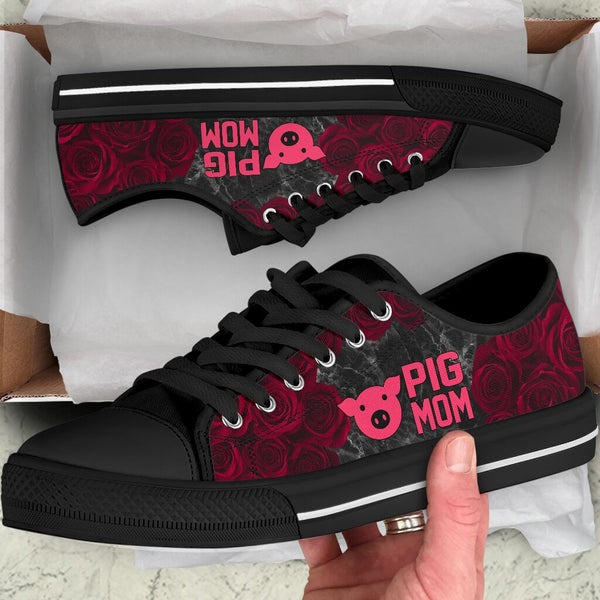 Pig Mom Awareness Walk Low Top Shoes