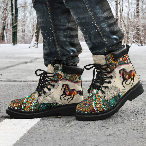 Horse - Vintage Mandala Asboot 1- Love All Season Boots