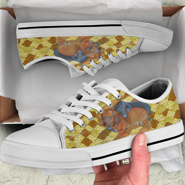 Dachshund Couple - Low Top Shoe - Love Love Top Shoes