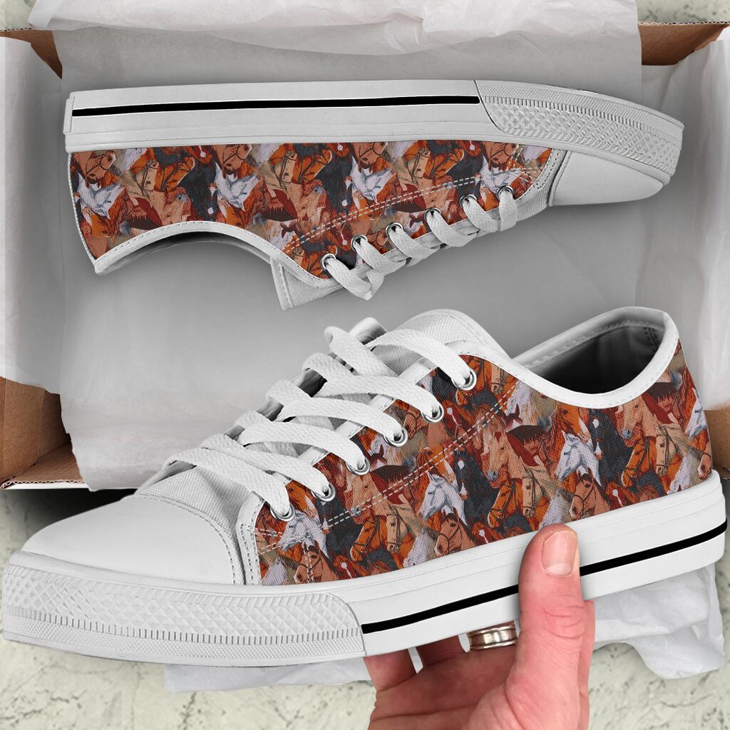 Horse Pattern Low Top Shoes