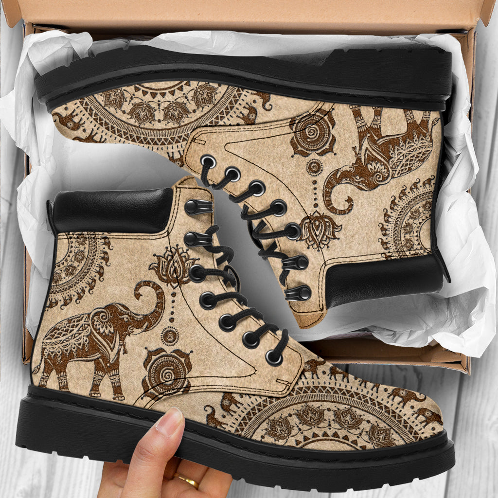 Elephant - Stylized Decorated Asboot Sky - Love All Season Boots